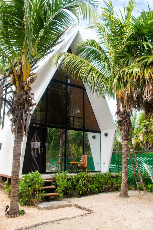 Xtambaa Cabins & Spa Only Adults El Cuyo Esterno foto