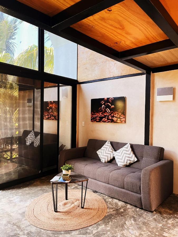 Xtambaa Cabins & Spa Only Adults El Cuyo Esterno foto
