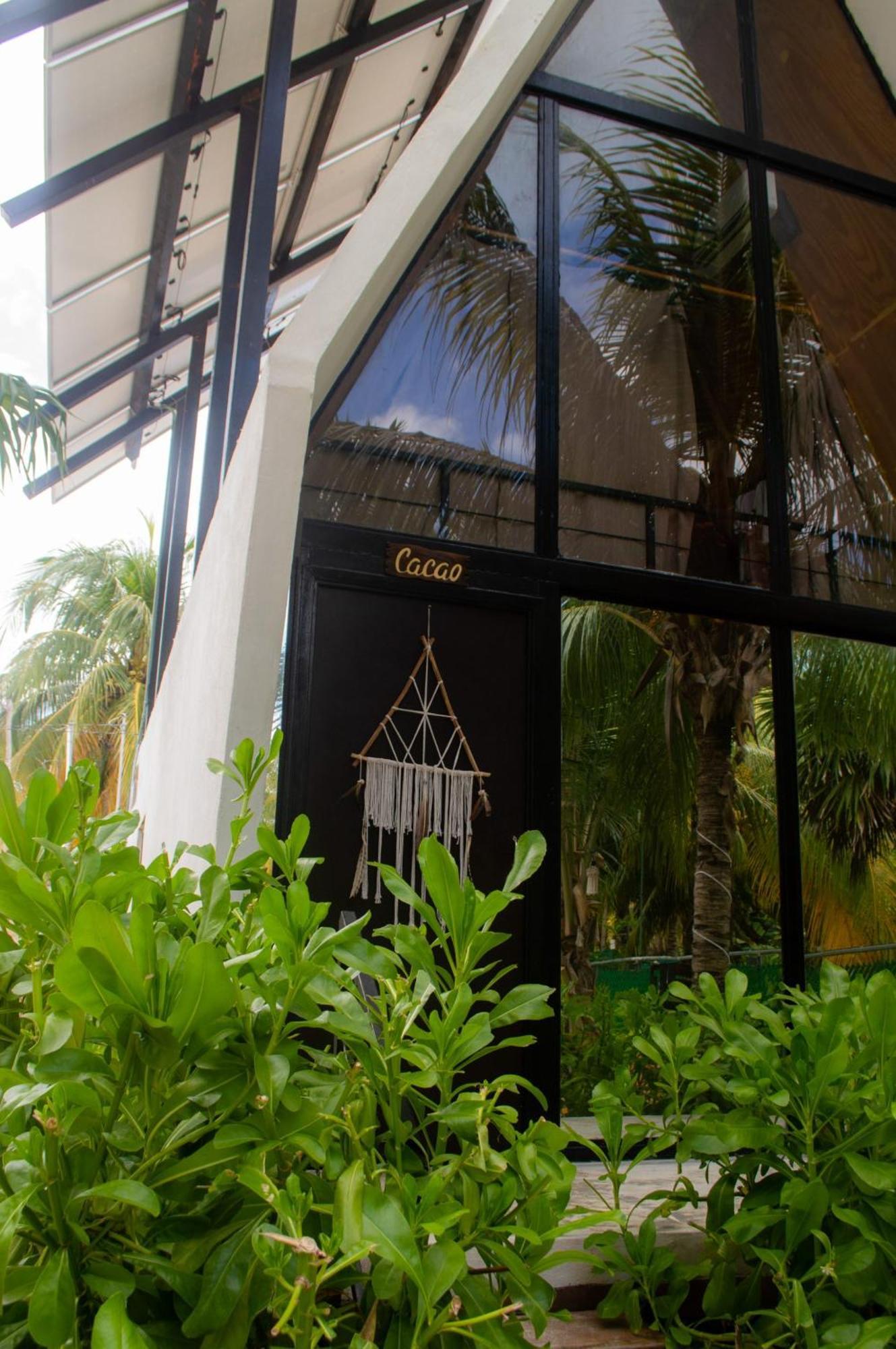 Xtambaa Cabins & Spa Only Adults El Cuyo Esterno foto
